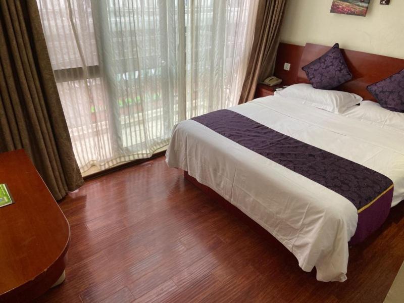 Greentree Inn Shanghai Songjiang University City New Songjiang Road Express Hotel Экстерьер фото