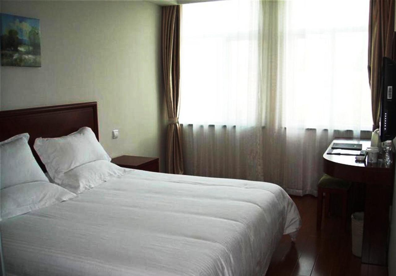 Greentree Inn Shanghai Songjiang University City New Songjiang Road Express Hotel Экстерьер фото