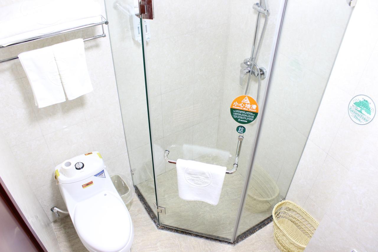 Greentree Inn Shanghai Songjiang University City New Songjiang Road Express Hotel Экстерьер фото