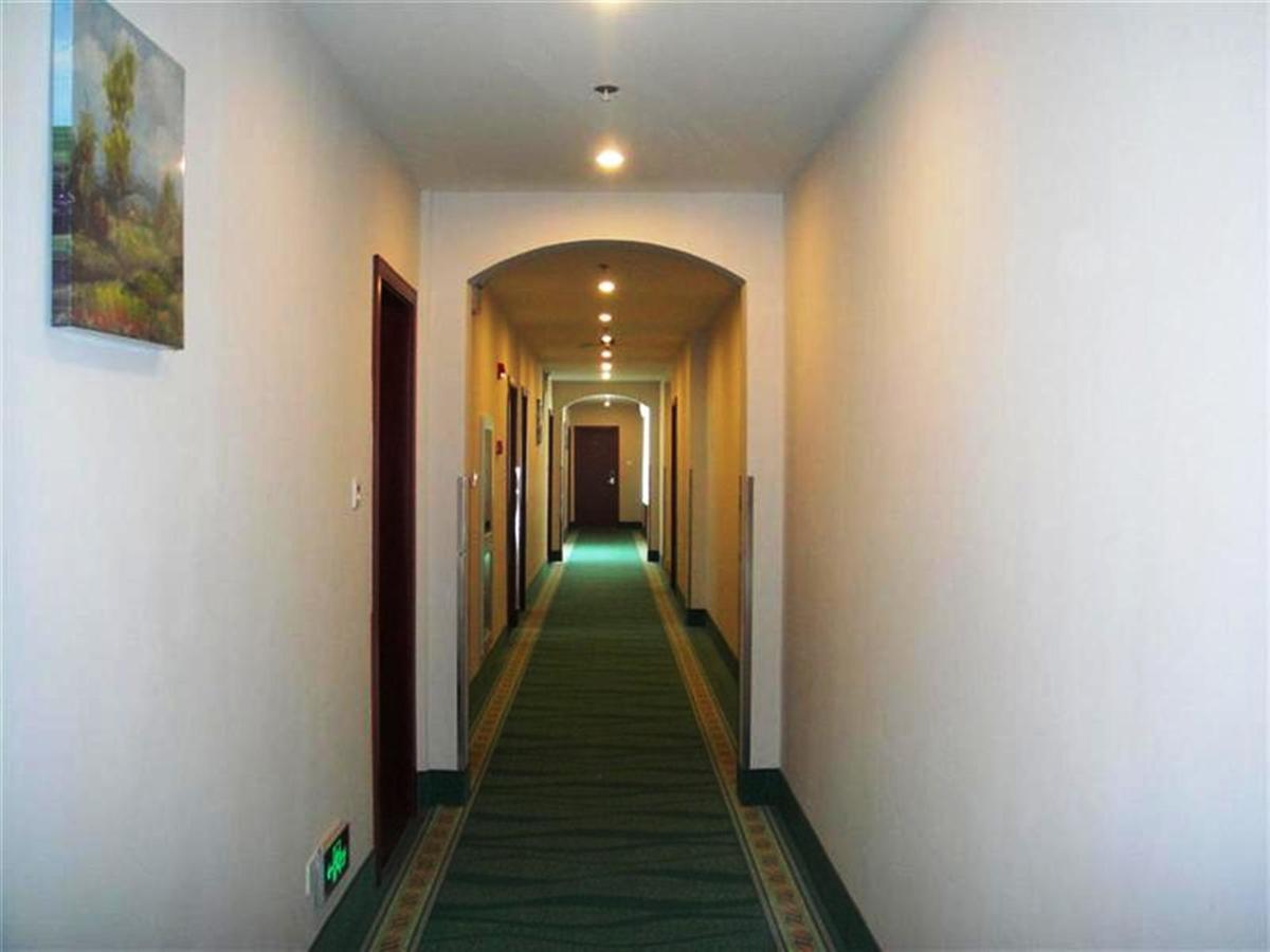 Greentree Inn Shanghai Songjiang University City New Songjiang Road Express Hotel Экстерьер фото